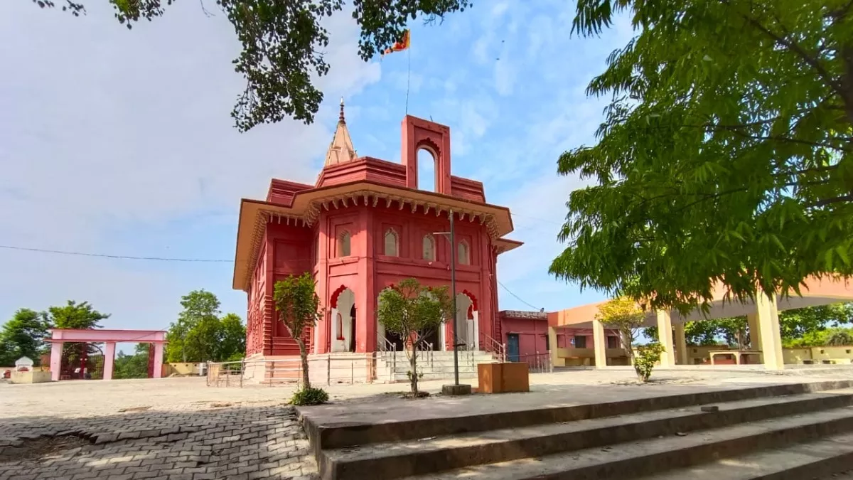 Famous Temple of Sultanpur: त्रेतायुग में भगवान राम के आगमन से चर्चित हुआ धोपाप, बहुत रोचक है इसका इत‍िहास