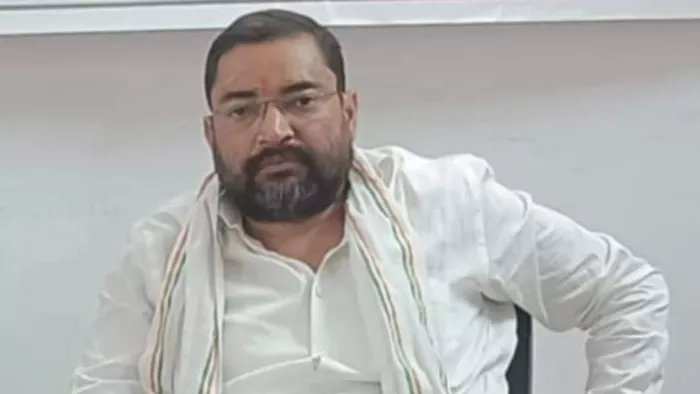 गोरखपुर कांग्रेस के महानगनर अध्यक्ष 44 वर्षीय आशुतोष तिवारी की सड़क हादसे में मौत हो गई। जागरण