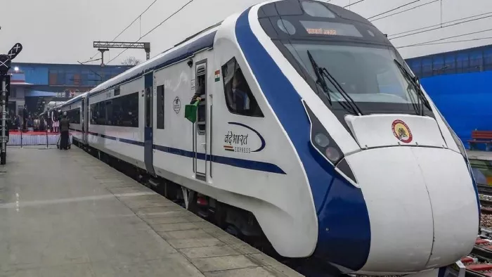 Vande Bharat Train Speed: वंदे भारत एक्सप्रेस की रफ्तार हुई कम। फाइल फोटो