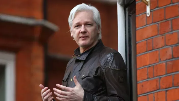 Who is Julian Assange: कौन हैं WikiLeaks के फाउंडर जूलियन असांजे