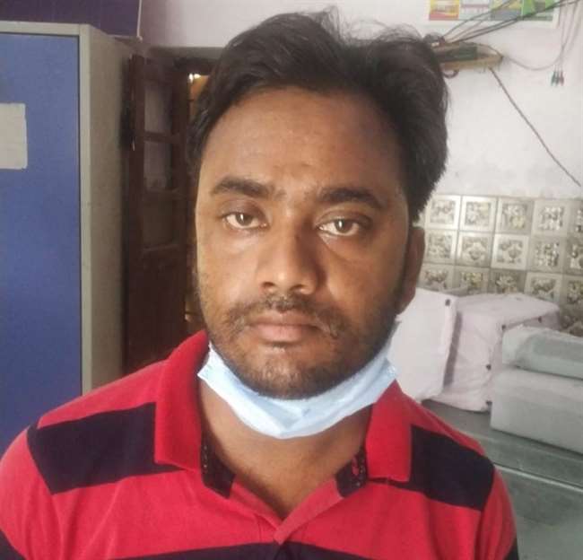 fake aadhar card was printed at jan sewa kendra of kanpur and police arrested gang member