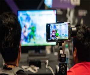 कोरोना काल में लाइव स्ट्रीमिंग का बढ़ा प्रचलन ( सांकेतिक फोटो)।