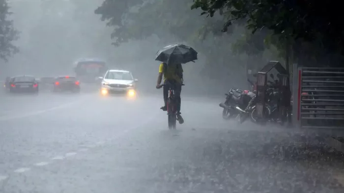 देश के कई राज्यों में आज भारी बारिश की संभावना (फाइल फोटो )