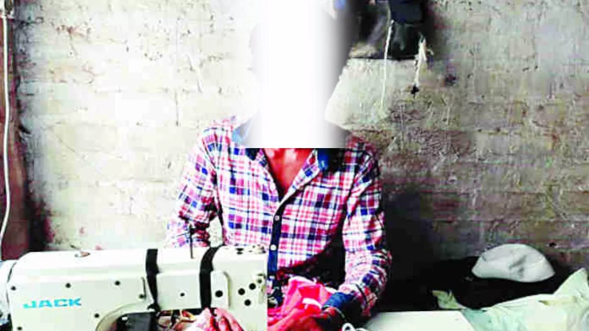 UP News: गोरखपुर में नाबालिग छात्राओं की ड्रेस नाप रहा था एजाज, एबीवीपी कार्यकर्ता भड़के, हंगामा