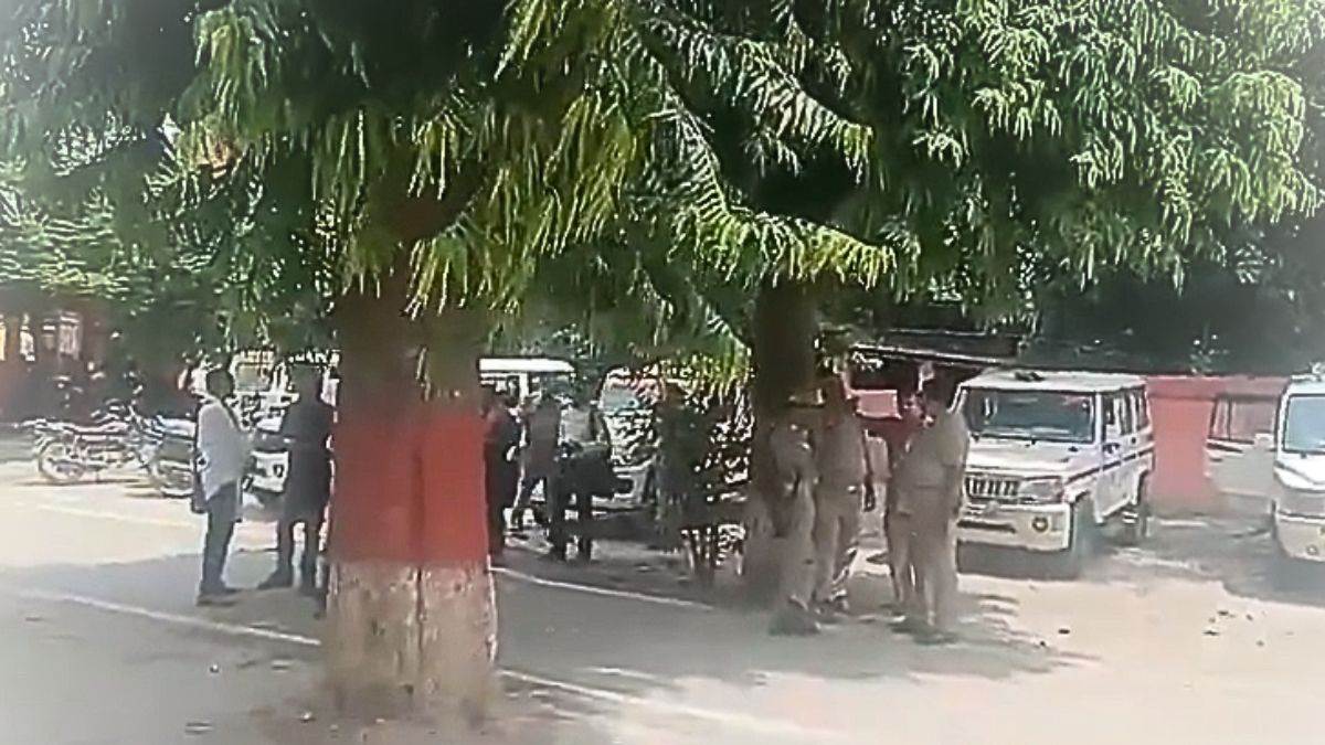adg varanasi zone piyush mordia raids on up bihar border 20 including three policemen detained