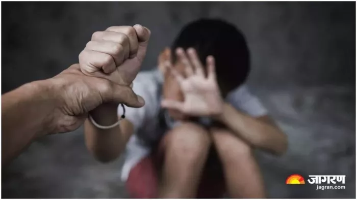 खेलकूद प्रतियोगिता में खराब प्रदर्शन पर शिक्षक ने 22 बच्चों को पीटा। (सांकेतिक फोटो)