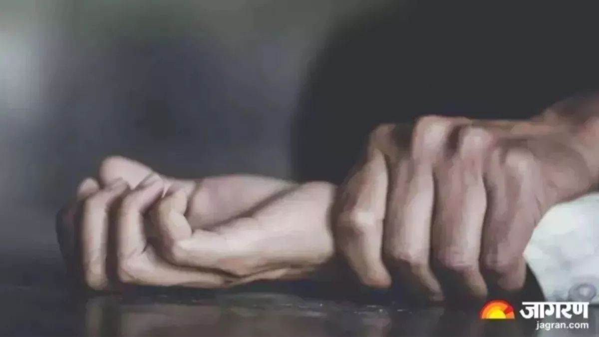 ncr new delhi father gets 20 years for sexually assaulting minor daughter