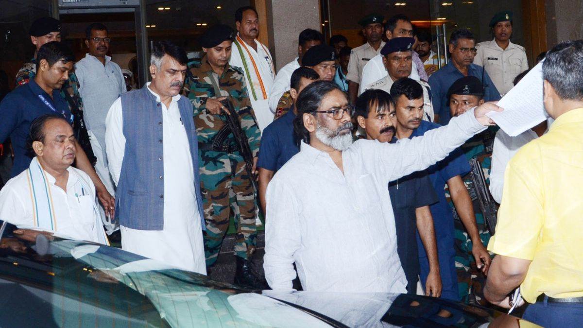 https://www.jagranimages.com/images/newimg/25072025/25_07_2025-hemant_soren_news_14_23993700.jpg