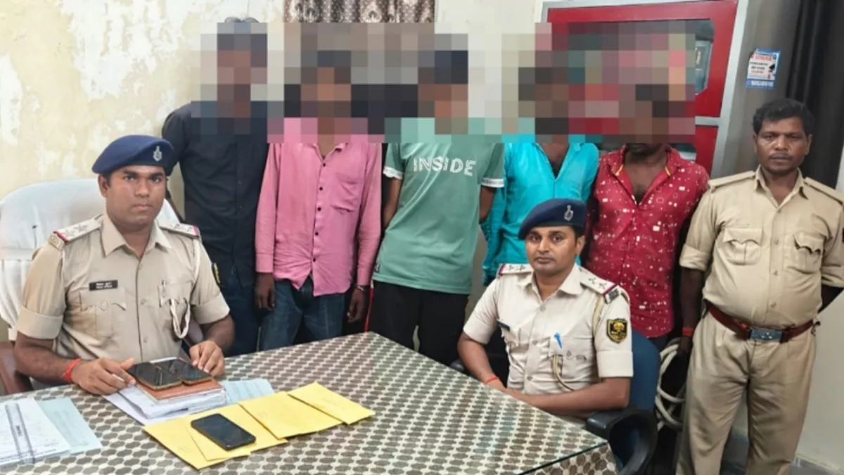 भभुआ में स्पोर्ट्स स्टेडियम में चल रहा था मादक पदार्थ का कारोबार, 26 ग्राम मादक पदार्थ के साथ 5 धराए