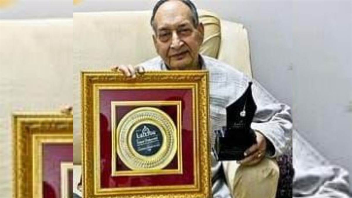 lucknow renowned satirist gopal chaturvedi passes away days after wifes demise