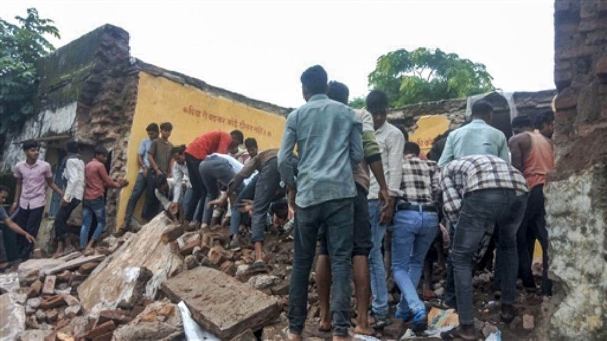 https://www.jagranimages.com/images/newimg/25072025/25_07_2025-rajasthan_school_collapse_23994450.jpg