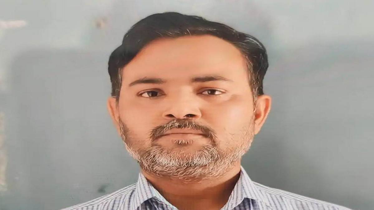 woman constable husband committed suicide by hanging in kaushambi