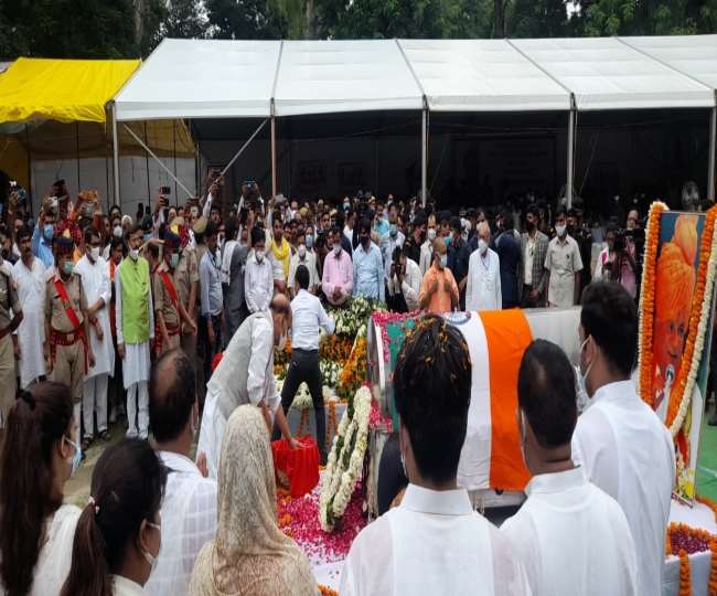 https://www.jagranimages.com/images/newimg/25082021/25_08_2021-kalyan_singh_4_21958577.jpg