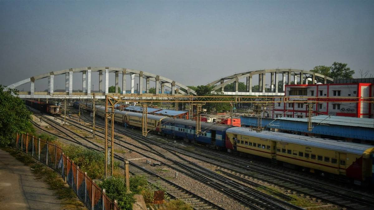 योगी जी सुनो पुकार: हवा स्वच्छ न पानी, शहर में समस्याओं का अंबार