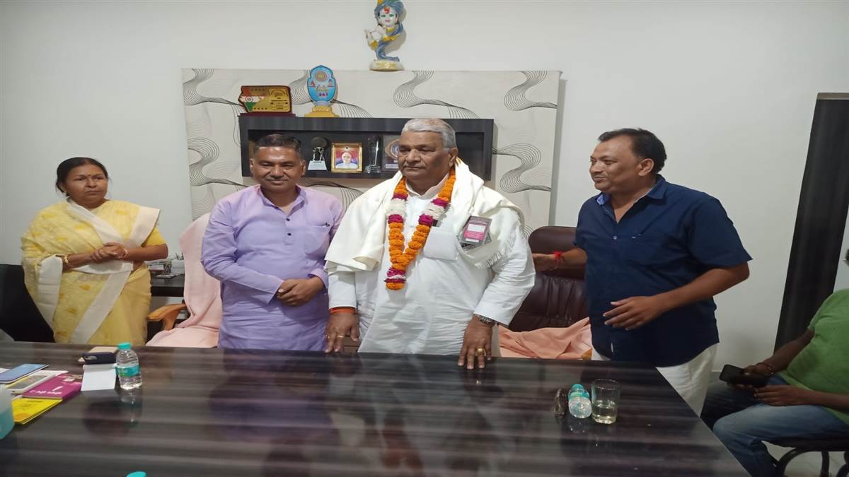 राज्यसभा सदस्य के सामने रखी समस्याएं
