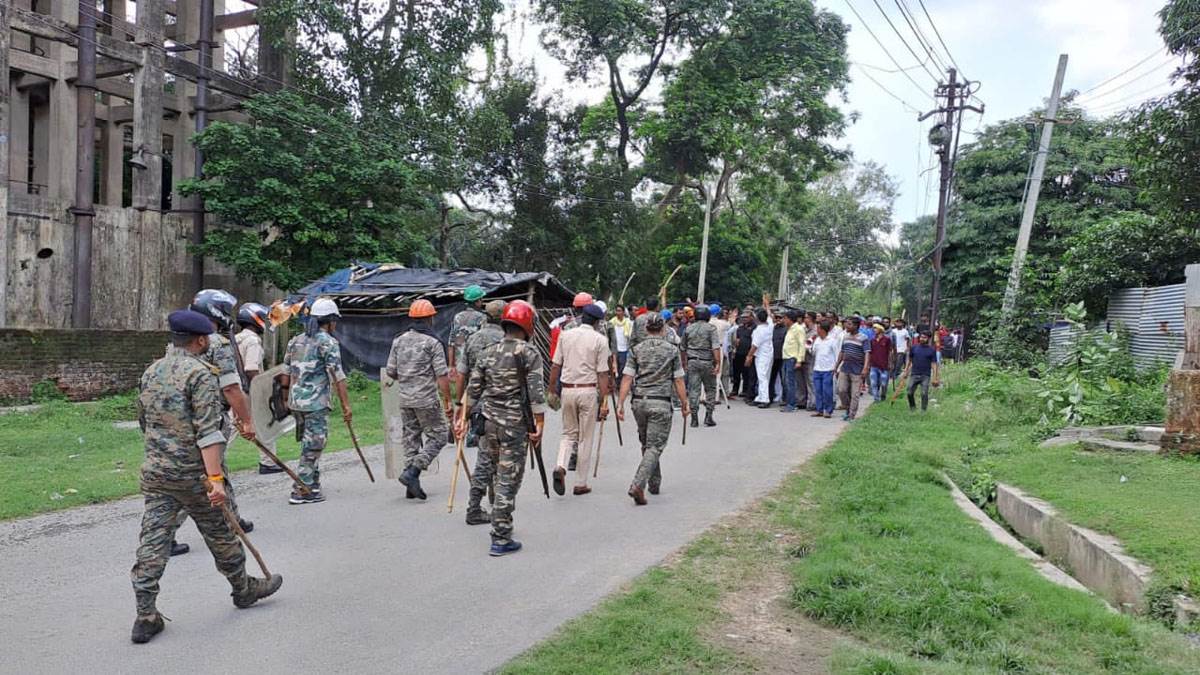 for a week there was an atmosphere of tension in shaharpura had the police been alert such a big incident would not have happened today