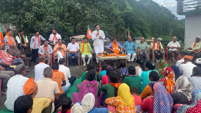 जिला प्रभारी मंत्री बहुगुणा ने कहा- केंद्र व राज्य की डबल इंजन सरकार कर रही विकास