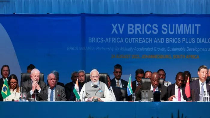 BRICS Summit: दक्षिण अफ्रीका और ब्राजील के राष्ट्रपति को PM मोदी ने दिया खास उपहार