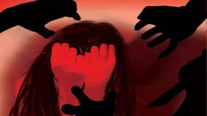 नाबालिग पहुंची थाना यौन शोषण करने का लगाया आरोप