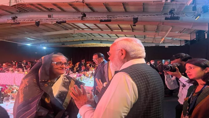 पीएम मोदी ने बांग्लादेश की प्रधानमंत्री शेख हसीना से की मुलाकात