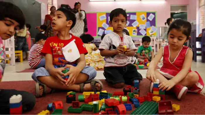 यूपी के स्कूलों में 15 सितंबर तक सभी छुट्टियां रद, चेहल्लुम और जन्माष्टमी पर भी होगी पढ़ाई