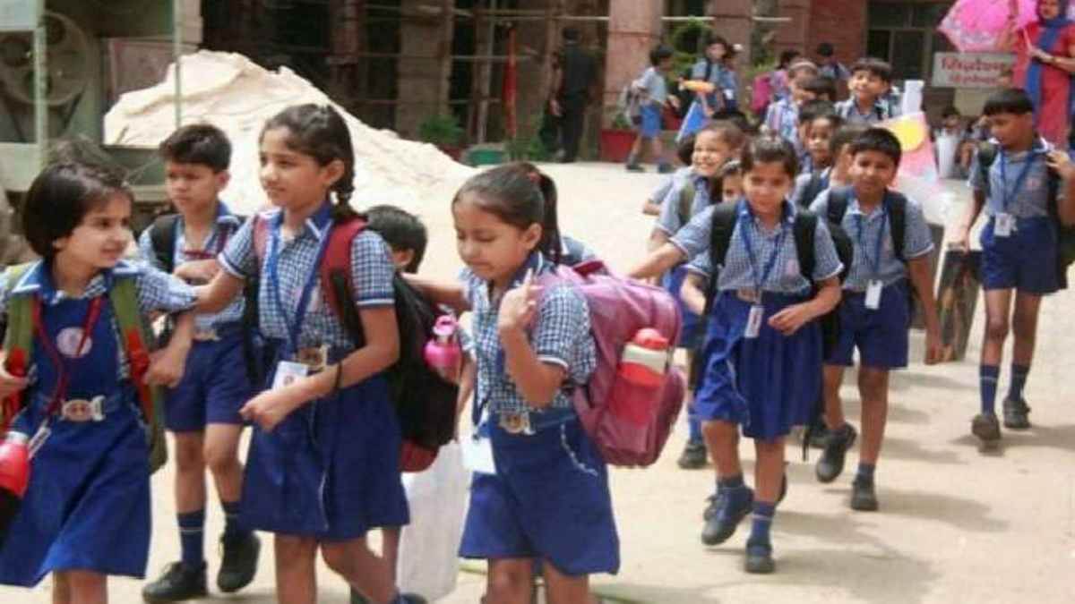 https://www.jagranimages.com/images/newimg/25082023/25_08_2023-up_schools_23512478_22328666.jpg