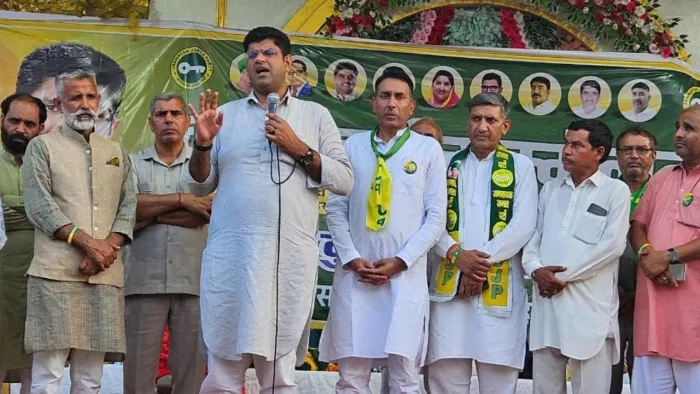जननायक जनता पार्टी (जजपा) घर-घर अभियान चलाकर लोगों के मिजाज को भांपेगी।