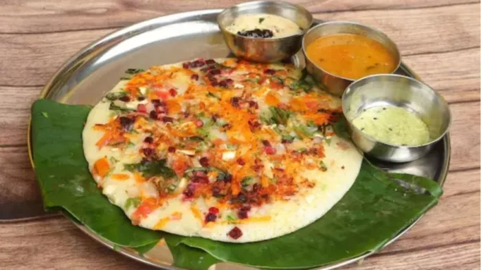 ब्रेकफास्ट में ट्राई करें ये टेस्टी उत्तपम (Picture Courtesy: Freepik)