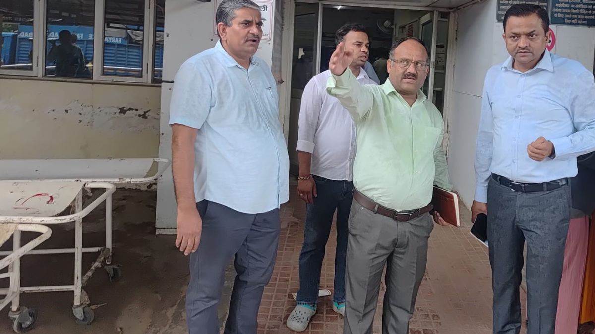 https://www.jagranimages.com/images/newimg/25082025/25_08_2025-aayushman_24024542_16309611.jpg