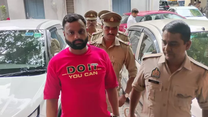 एक करोड़ की रिश्वत में जेल गया दवा करोबारी, लखनऊ के दो कारोबारियों सहित छह पर मुकदमा।