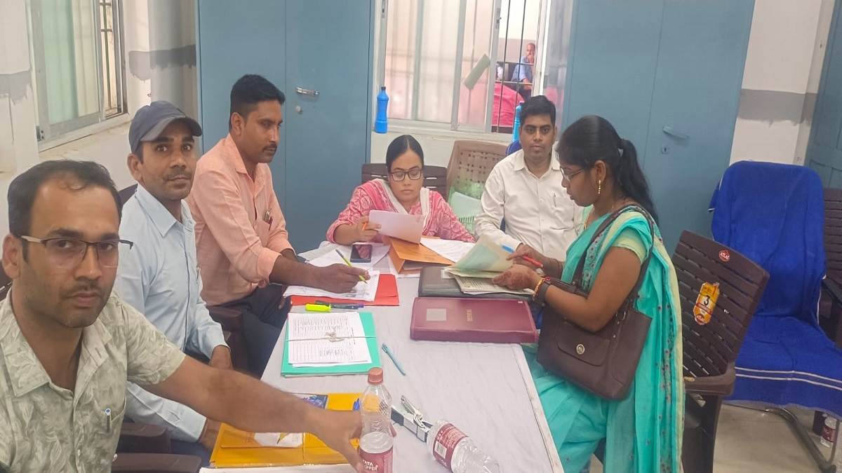 https://www.jagranimages.com/images/newimg/25082025/25_08_2025-assistant_teachers_24023974.jpg