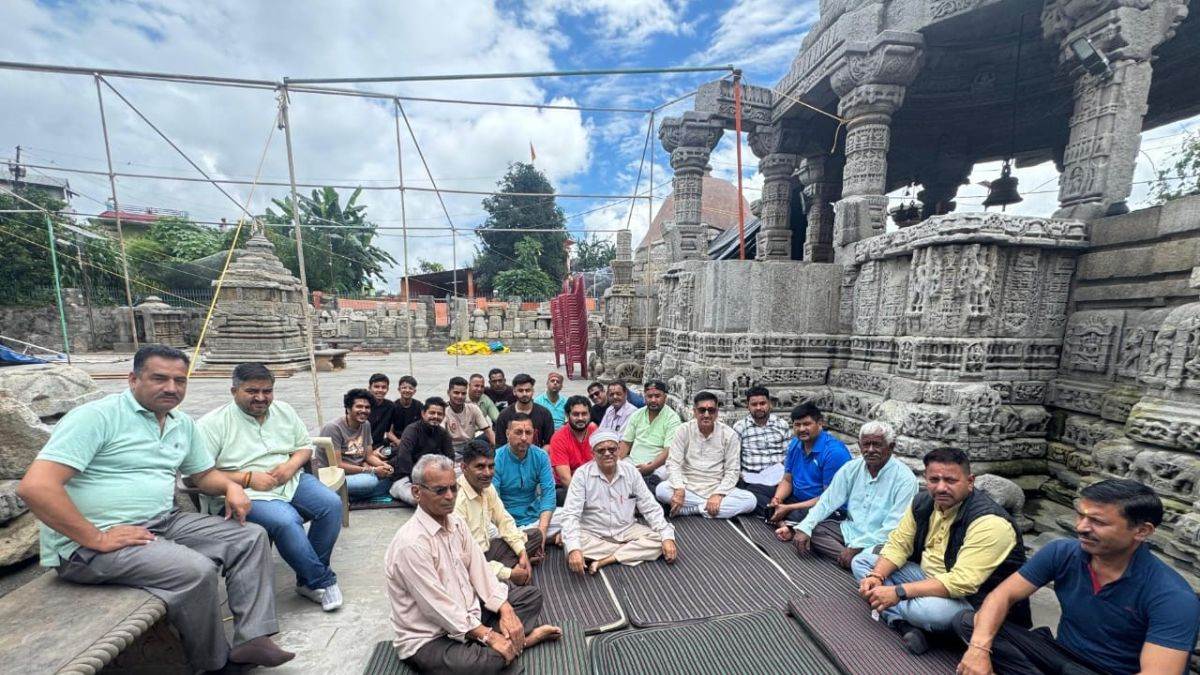 https://www.jagranimages.com/images/newimg/25082025/25_08_2025-champawat_mahotsav_2025_24024361.jpg