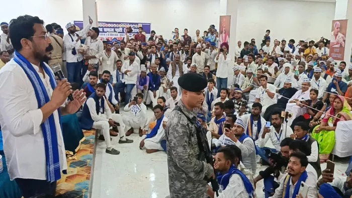 मीरजापुर में चंद्रशेखर आजाद ने निजी क्षेत्र में आरक्षण की उठाई मांग
