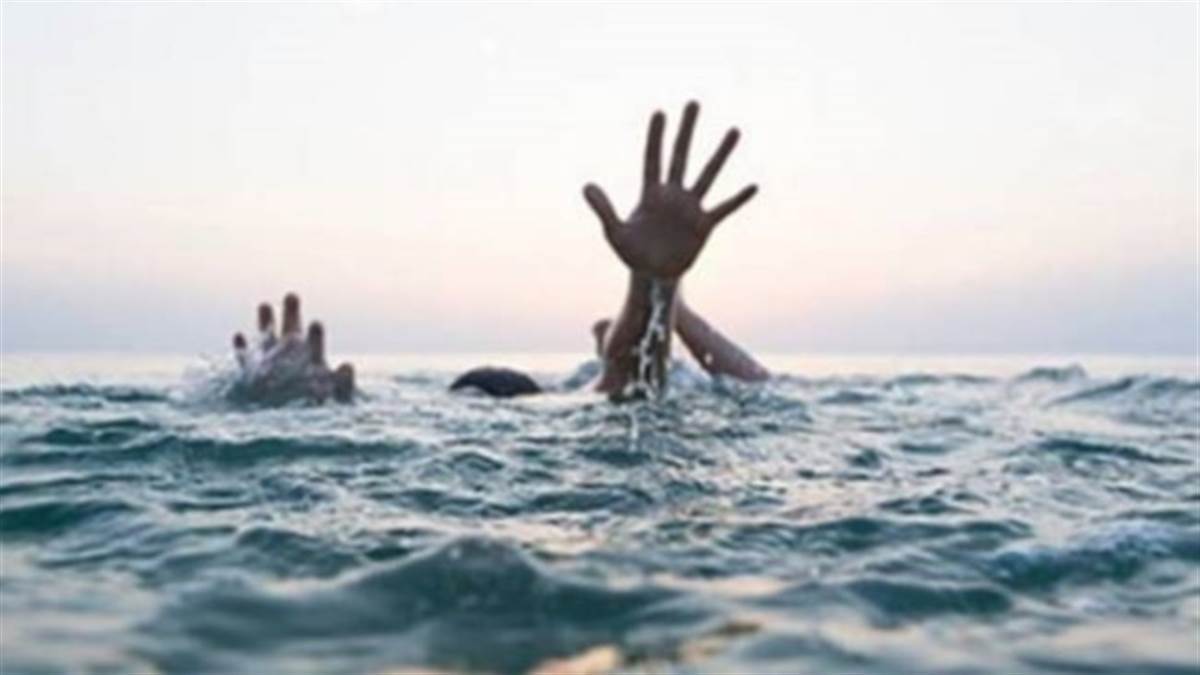 https://www.jagranimages.com/images/newimg/25082025/25_08_2025-drown_24024806.jpg