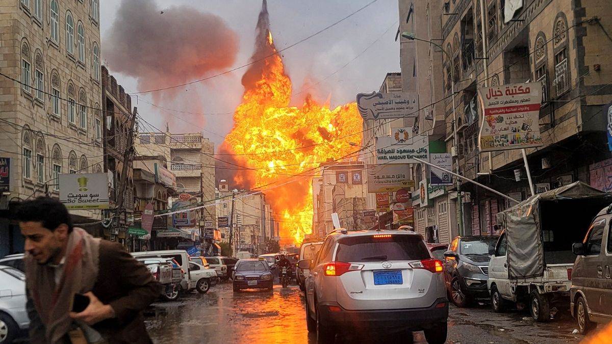 https://www.jagranimages.com/images/newimg/25082025/25_08_2025-israel_atack_24024027.jpg