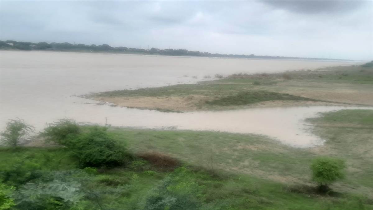 https://www.jagranimages.com/images/newimg/25082025/25_08_2025-kanpur_24024238.jpg