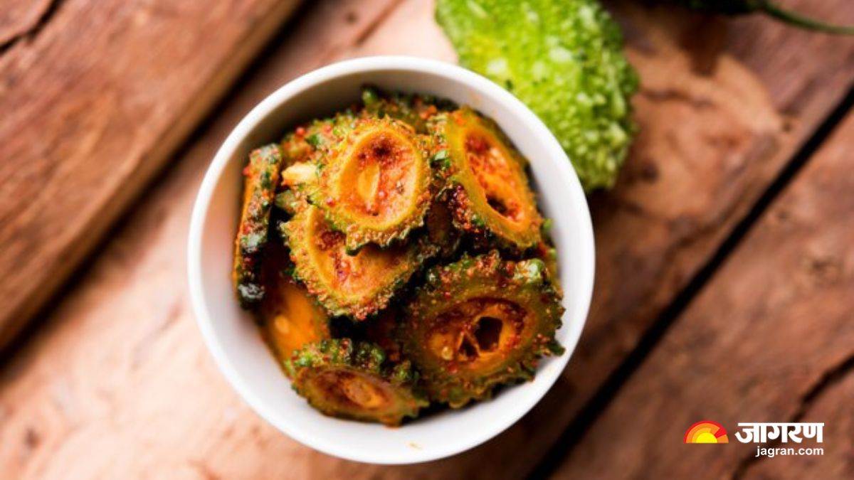 https://www.jagranimages.com/images/newimg/25082025/25_08_2025-karela_pickle_recipe_24024498.jpg