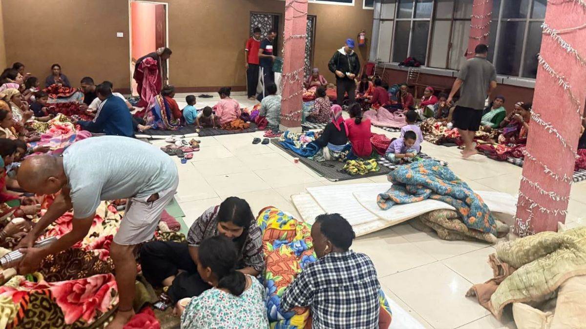 https://www.jagranimages.com/images/newimg/25082025/25_08_2025-peopke_at_baatghar_24024217.jpg