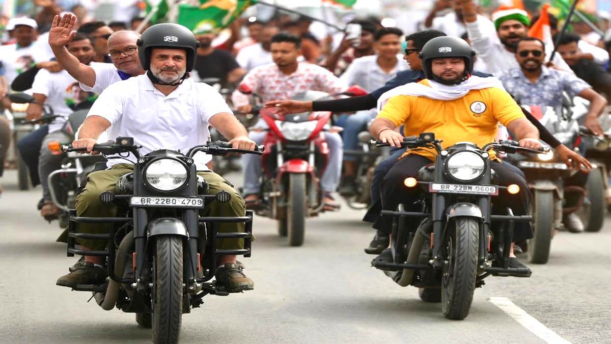https://www.jagranimages.com/images/newimg/25082025/25_08_2025-rahul_gandhi_bullet_bike_24023988.jpg