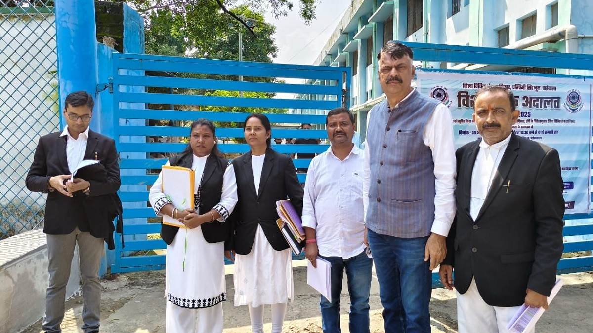 https://www.jagranimages.com/images/newimg/25082025/25_08_2025-rahul_gandhi_case_24024523.jpg