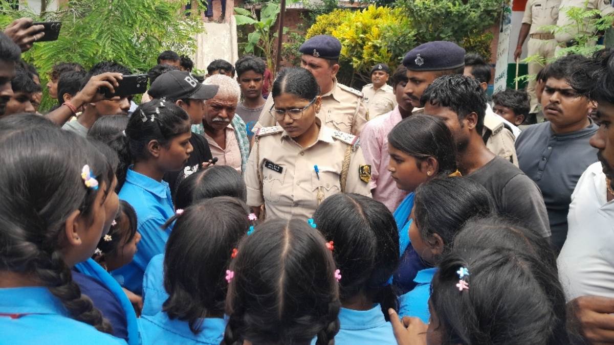 https://www.jagranimages.com/images/newimg/25082025/25_08_2025-school_24024589.jpg