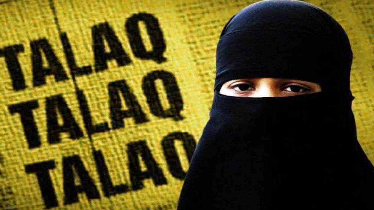 https://www.jagranimages.com/images/newimg/25082025/25_08_2025-triple-talaq_24024692_173627346.jpg