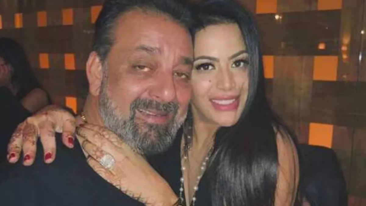 Trishala Dutt: क्या संजय दत्त से खफा हुई उनकी बेटी? क्रिप्टिक पोस्ट में लिखा, 'मां-बाप ही अपने बच्चों...'