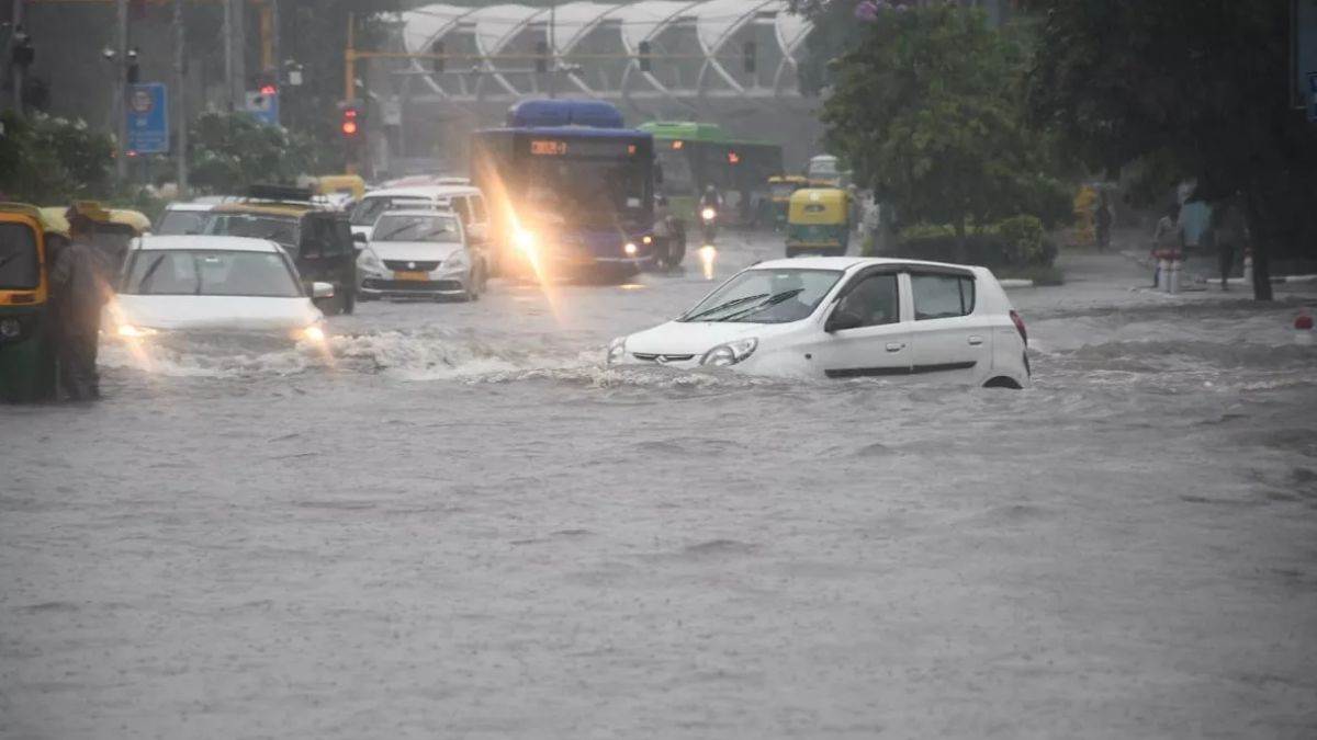 https://www.jagranimages.com/images/newimg/25082025/25_08_2025-waterlogging_delhi_24023911.jpg