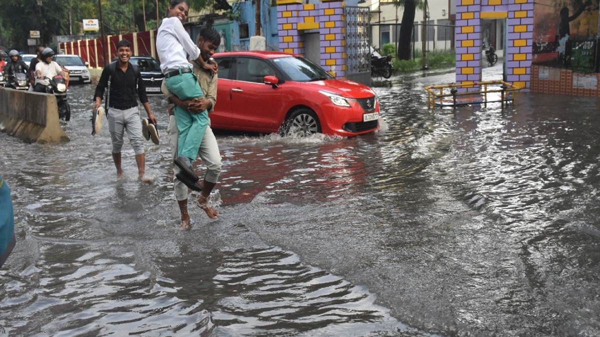 https://www.jagranimages.com/images/newimg/25082025/25_08_2025-weather_kanpur_1_24024989.jpg