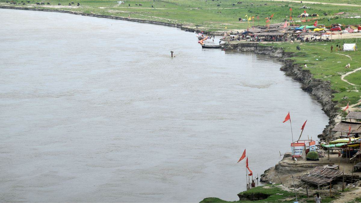 https://www.jagranimages.com/images/newimg/25092022/25_09_2022-ganga_prayagraj_23095792_224448731.jpg