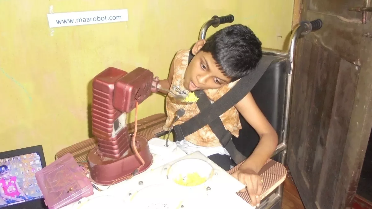 गोवा के एक कर्मचारी ने बनाया एक रोबोट