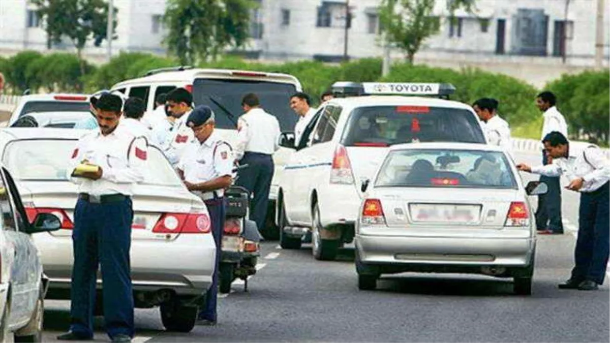 Delhi News: ट्रैफिक नियमों का उल्लंघन करने वालों पर शिकंजा,अब बुलेट और इनोवा कार से पीछा करेगी टीम