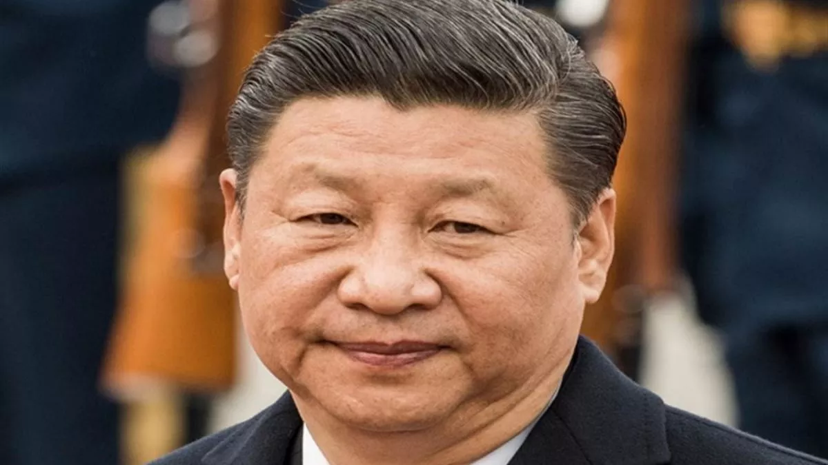 चीन के राष्ट्रपति शी चिन¨फग का तख्तापलट होने और उन्हें आवास में नजरबंद किए जाने की चर्चा है।