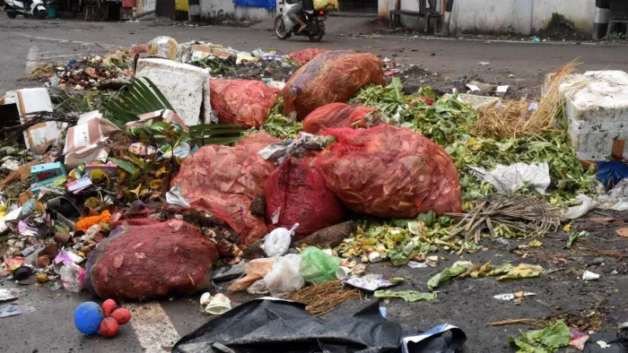 Patna: चौथे दिन भी हड़ताल जारी, 16 वार्डों से नहीं उठा कचरा